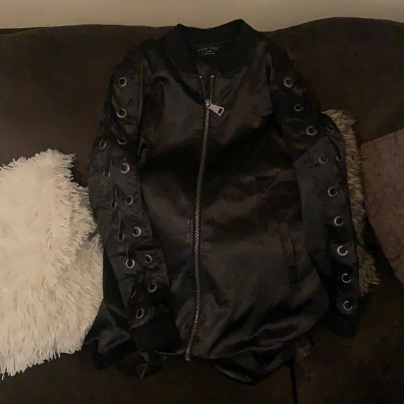 Forever 21 Jacket - Picture 4 of 8